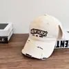 Gorra de Béisbol Bordada con Alfabeto Nueva para Primavera y Otoño 2025 Estilo Coreano Versátil para Mostrar la Cara Gorra de Pareja para Estudiantes de Primaria Gorra para Hombre