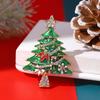 Broche de Natal elegante europeu e americano moda Broche de árvore de Natal de pérola acessórios femininos fofos chiques joias pequenas atacado