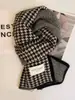 Bufanda retro cálida otoño e invierno Bufanda nueva para mujer cuello de felpa red-hot protección para el cuello a prueba de frío