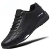 Comércio Exterior Outono Nova Chegada Sapatos Brancos Sapatos Masculinos Sensação de Alto Padrão Juventude Simples Sapatos de Couro Leves Respiráveis Casuais Tênis de Lona Masculino