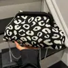 Bolso de Diseño de Nicho Nuevo Transfronterizo 2026 para Mujer, Bolso Cruzado de Cadena a la Moda, Bolso de Hombro Simple Versátil Tipo Nube
