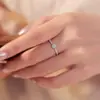 Nuevo Estilo Taiyin Nueva Entrada Estilo de Lujo Anillo Inicial de Corazón Moda para Mujer Simple Microincrustación Anillo de Compromiso Venta Directa de Fábrica para Mujer