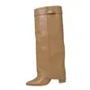Botas transfronterizas europeas y americanas para mujer, punta fina, caña ancha, hebilla metálica recta, botas de longitud media, talla grande, tacón grueso, botas estilo pantalón para mujer
