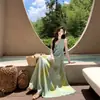 Hermoso Vestido para Tomar Fotos en la Playa, Estilo Relajado y Perezoso, Cuello en V Desdibujado Falso Dos Piezas Empalmado Tirantes Vestido Largo de Playa