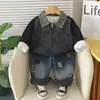 2025 Novo Moletom de Veludo de Inverno Meninos Conjunto de Duas Peças Estilo Coreano Solto Casual Jeans Estampado Manga Longa Tendência