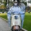 Cubierta para Parabrisas de Vehículo Eléctrico, Parasol y Cubierta Impermeable para Motocicletas Eléctricas, Parabrisas Frontal Resistente al Frío e Impermeable, Adecuada para Todas las Estaciones