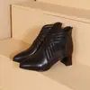 Botines de malla de gran tamaño con estampado de leopardo y grulla de almohada blanca para mujer, sandalias de malla con tacón grueso calado y punta fina para mujer, nuevo estilo de tacón medio primavera/verano 2026