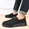 Sapatos de Pano Old Beijing para Homens, Antiderrapantes, com Solado Macio, Respiráveis, Confortáveis, Leves, Slip-On para Homens de Meia-Idade e Idosos, Sapatos de Pai, Sapatos Casuais