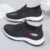 Zapatos de tela de Pekín antiguos para mujer, zapatos de red de verano nuevos, transpirables, zapatos de madre de malla, suela blanda antideslizante, zapatos deportivos casuales cómodos