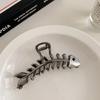 Clip para el cabello recogido con cuchara trasera de metal negro pistola, clip grande de tiburón, subred rojo ins, accesorios para el cabello versátiles, sencillos y con temperamento