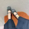 Novo Modelo 2026 Sapatos Mary Jane Cor de Uva com Aumento de Altura de 4cm, Bico Quadrado, Laço, Tira Única e Forro de Lã Plush