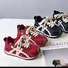 Sapatos Originais de Couro Infantil Forrest Gump 2026 Novo Outono e Inverno Sapatos Esportivos Casuais de Veludo para Meninos Tênis de Corrida Antiderrapantes para Meninas