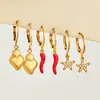 Pendientes Misteriosos y Elegantes con Forma de Corazón Chapado al Vacío PVD Accesorios Versátiles Moda de Alta Gama Pendientes para Mujer Lujo Ligero