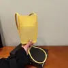 Nuevo Mini Bolso Vertical para Teléfono Móvil de Mujer Estilo Simple Nicho Gama Alta Moda para Viajar al Trabajo Bolso Cruzado para Hombro de Mujer Tendencia