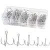 Set de anzuelos de pesca de agua dulce de acero al carbono Plata Negro Oro Múltiples especificaciones Anzuelos de pesca con púas Caja de accesorios de pesca Anzuelos triples