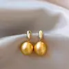 Pendientes Minimalistas Redondos Cepillados de Aguja Plateada Pendientes Geométricos de Nicho Europeos y Americanos Pendientes de Moda Versátiles de Lujo Ligero para Mujer