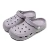 Zuecos de Eva Modelo Nuevo 2026 Personalizables en Lotes Pequeños con Patrones de Logo, Accesorios Pintados con Goteo DIY y Pantuflas Personalizadas