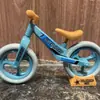 Mini bicicleta de brinquedo automontada, chaveiro de boutique, enfeites de carro de equilíbrio, barraca de presente pequena, atacado de boutique