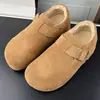 Novos e Versáteis Sapatos Birkenstock de Pelo 2026 para Mulheres, Sapatos Birkenstock de Pelúcia de Inverno com Sola Grossa e Aumento de Altura, Totalmente Fechados e Quentes
