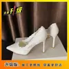 Sapatos de Casamento Clássicos e Elegantes de Salto Alto Vermelho com Renda em Rede, Bico Fino e Saltos Finos, Novo Estilo da Moda 2026