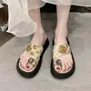 Pantuflas de Suela Gruesa para Mujer 2025 Nuevas Pantuflas de Plataforma de Verano con Sensación de Caminar sobre las Nubes, Chanclas para Uso en Exteriores, Sandalias de Tira de Dedo de Moda para Vacaciones en la Playa