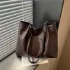 Bolsa Tote Grande Capacidade para Comutação Transfronteiriça Feminina Nova Outono 2026 Bolsa de Mão Popular Moda Bolsa de Ombro Único Sub-braço