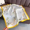 Bufanda de Seda Cuadrada Estampada Romántica Próspera Estilo Chino Chal de Alta Gama Protector Solar Bufanda para el Cuello Bufanda Cuadrada Pequeña Pañuelo para la Cabeza Bufanda para Mujer