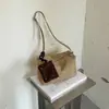 Bolsa de Mão Feminina de Couro Estilo Coreano Transfronteiriça Pequena Quadrada de Ombro Casual Grande Capacidade 2026