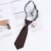 Gravata Pequena para Mulheres, Não Precisa Amarrar, Estilo Japonês Ultracurta Feita à Mão Cor Sólida Amor Estilo Preppy Marrom Retrô Jardim de Infância