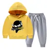 Conjunto de Suéter con Capucha para Niños Otoño e Invierno 2023 Estilo Occidental Nuevo para Niños Medianos y Grandes Ropa de Invierno Gruesa y Cálida con Forro de Felpa