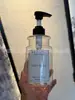 Nueva botella dorada de gran capacidad 500ml para champú gel de ducha envase para lavar gran cantidad botella vacía gruesa 15.2oz