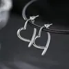 Brincos de Agulha Coração em Prata de Lei 925 para Mulheres Luxo Leve Design de Nicho Sensação de Alto Padrão Clipe de Orelha Brinco Studs 2026 Novo Sucesso de Vendas Acessórios para Orelha