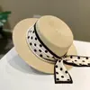Sombrero de Paja Plano de Copa Plana con Cinta de Lunares y Perlas para Mujer, Sombrero de Sol para Viajes de Verano, Sombrero de Paja Vintage de Ala Plana para Playa