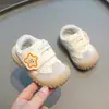 Zapatos para bebé de primavera y otoño, zapatos blandos para caminar de bebé, para edades de 1 a 3 años, de punta cerrada para niño, antideslizantes, zapatos deportivos funcionales con parte superior de cuero