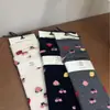 Calcetines Nuevos de Media Pantorrilla Estilo Coreano con Jacquard 3D y Borde Enrollado, Calcetines de Lana Merino para Otoño e Invierno, Calcetines Sueltos Cálidos y Acogedores para Mujer