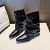 Bico Fino Estilo Coreano Versátil Salto Bloco Botas de Cavaleiro Design de Botas Empilhadas 2026 Botas Curtas Femininas Barra de Calça Plissada Novo Estilo Botas Western