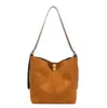 Bolso de mano retro de ante de gran capacidad para el trabajo, nueva colección otoño/invierno 2025 para mujer, versátil bolso de hombro y bolso cruzado