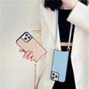 Funda para teléfono compatible con iPhone 16, iPhone 15, iPhone 14, iPhone 15 Pro Max, diseño de lichi, bandolera con cuerda larga, estilo cola de pez, estilo japonés-coreano.