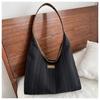 Bolso de Diseño Nicho de Gran Capacidad para Mujer 2023 Nuevo Invierno Simple Casual de Hombro Tote Bag Bolso de Axila a la Moda