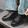 Nuevos zapatos de cuero formales de negocios versátiles para hombre, estilo coreano casual antideslizantes resistentes al desgaste transpirables con cordones AH05