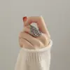 Anel Cauda de Pavão Vintage Desgastado para Mulheres, Novo Design Estilo Chinês com um Toque de Luxo, Anel Aberto Ajustável para o Dedo Indicador