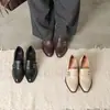 Mocasines vintage de estilo británico con punta cuadrada, doble fila de hebillas, tacones altos y tacones gruesos para mujer, versátiles y fáciles de combinar