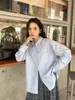 Sem Devoluções ou TrocasCamisa Bordada Estilo Coreano com Bolso, Corte Relaxado para Mulheres, com Gola Reversível e Mangas Longas, Estilo Elegante 0526