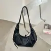 Bolsa feminina de alta qualidade, grande capacidade, novo estilo 2026, moderna, outono/inverno, retrô, design de nicho, bolsa transversal, para o trabalho, bolsa de dumpling