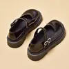 Sapatos de Couro para Meninas Estilo Britânico 2026 Modelo Novo de Primavera Velcro Sapatos Individuais Infantis Sapatos de Couro da Moda Transfronteiriços