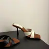2026 Verano Nuevo Temperamento Viento Nocturno Tacones Altos Tacones Delgados Zapatillas Francesas Ropa Exterior para Mujer Sandalias Retro de Punta Abierta Cruzadas