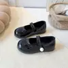 Zapatos de Cuero Rojos de Alta Gama Estilo Coreano para Niñas, Perla Princesa, Mary Jane Retro de Charol, Suela Suave, Versátiles para Niños