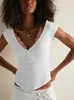 Camiseta de Verano Popular Transfronteriza Europea y Americana para Mujer, Color Sólido, Canalé, Manga Corta, Cuello en V de Un Botón, Corte Ajustado, Top Básico Versátil