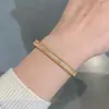 Versión Alta de Familia de Ventiladores Pulsera de Borde Festoneado Full Diamond Mi Oro Lujo Ligero Versátil Nicho Estilo de Moda Pulsera Festoneada Ventas Directas de Fábrica