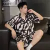 Pijama de seda helada para hombre en stock, shorts de manga corta de verano, talla grande, nuevo modelo 2026, ropa de casa de seda auténtica
